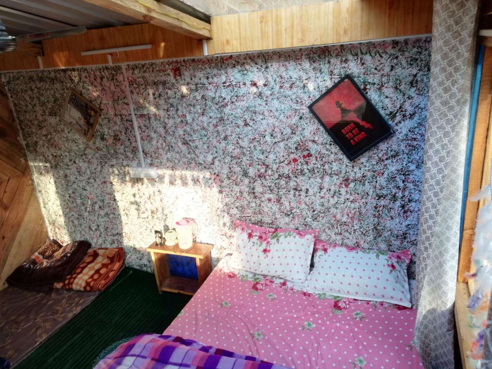Shanti People Huts & Camp Kasol Phòng bức ảnh